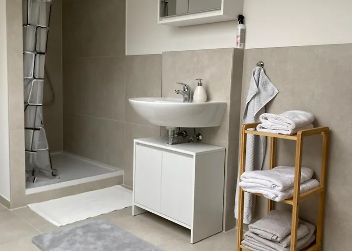 Luftige Dachwohnung Mit Besonderem Charme Апартаменты